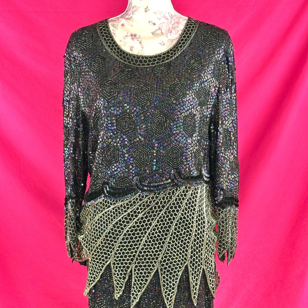 Vintage 80s Beaded Silk Sequin Iridescent Black Two Piece Top Skirt‎ Set Dress